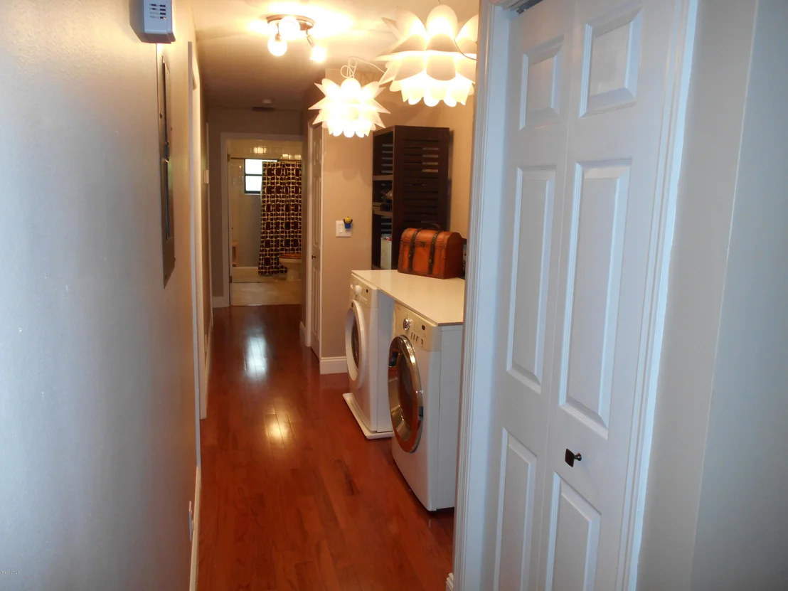 Photo of 8465 Henry Avenue