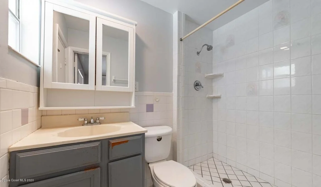 Photo of 1806 Buick Avenue