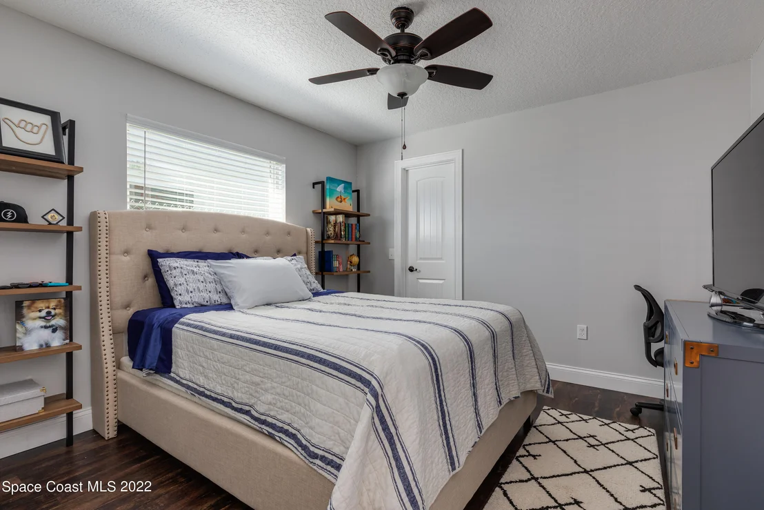 Photo of 1446 Brook Drive