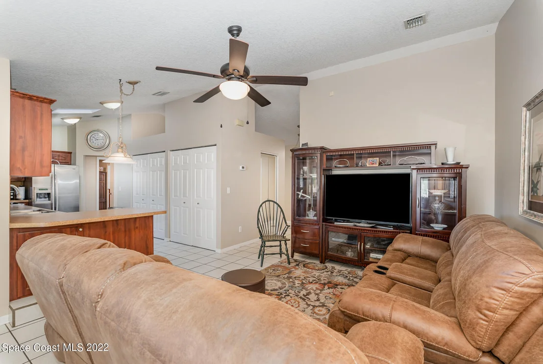 Photo of 5280 Devon Street