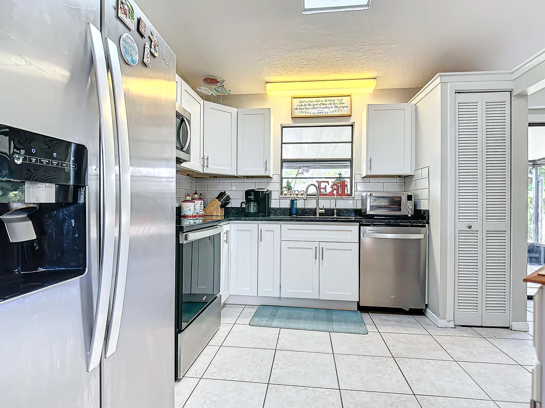 Photo of 2196 Clover Street NE
