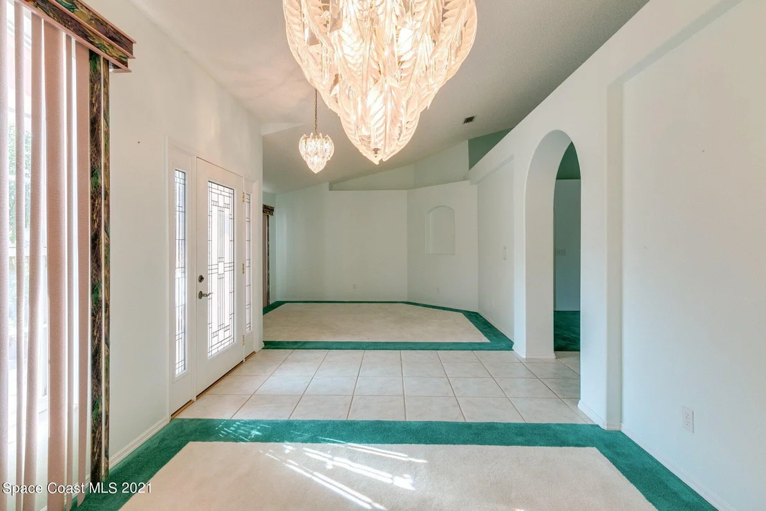 Photo of 842 Potomac Drive