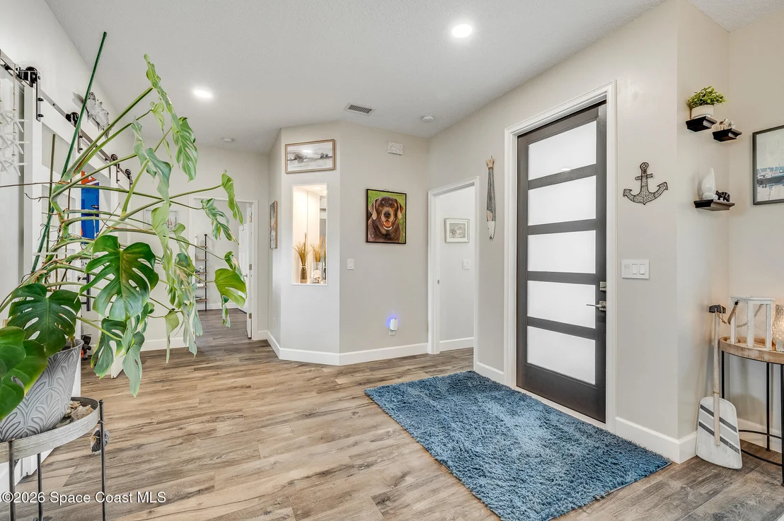 Photo of 447 Sandy Key