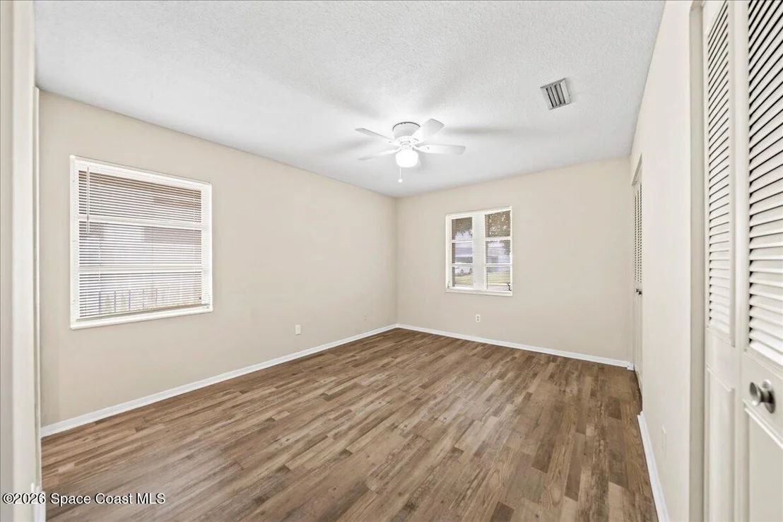 Photo of 934 Barbara Lane