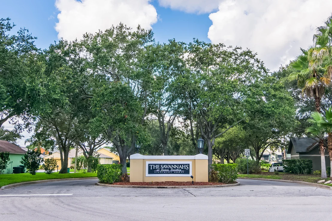 Photo of 2881 Saint James Lane