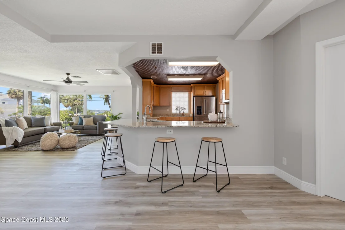 Photo of 538 Sunset Boulevard