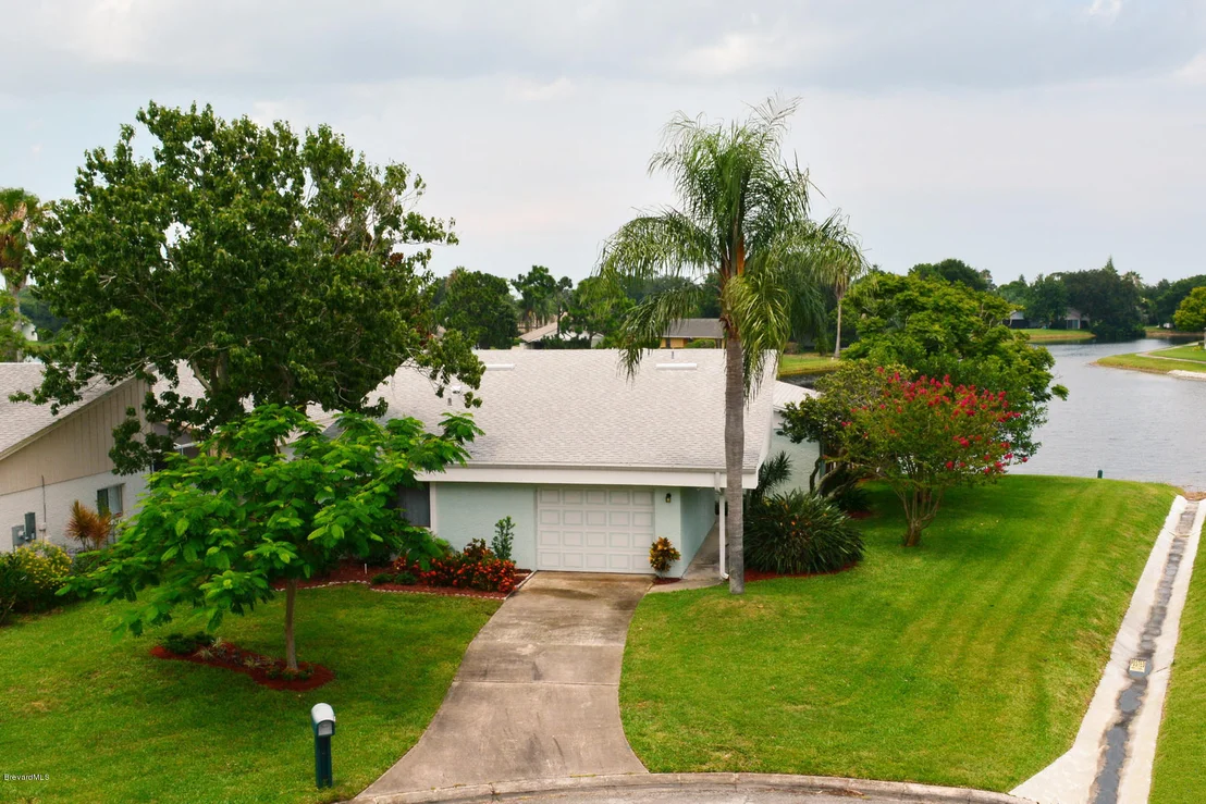 Photo of 441 Myrtlewood Road