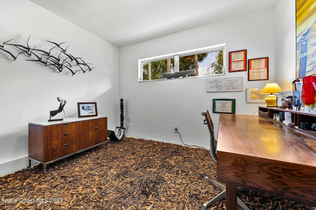 Photo of 598 Seabreeze Drive