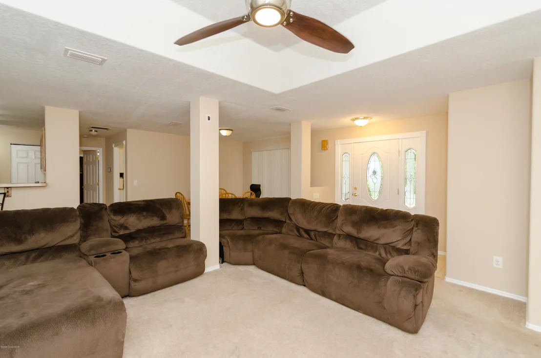 Photo of 1050 Gray Road
