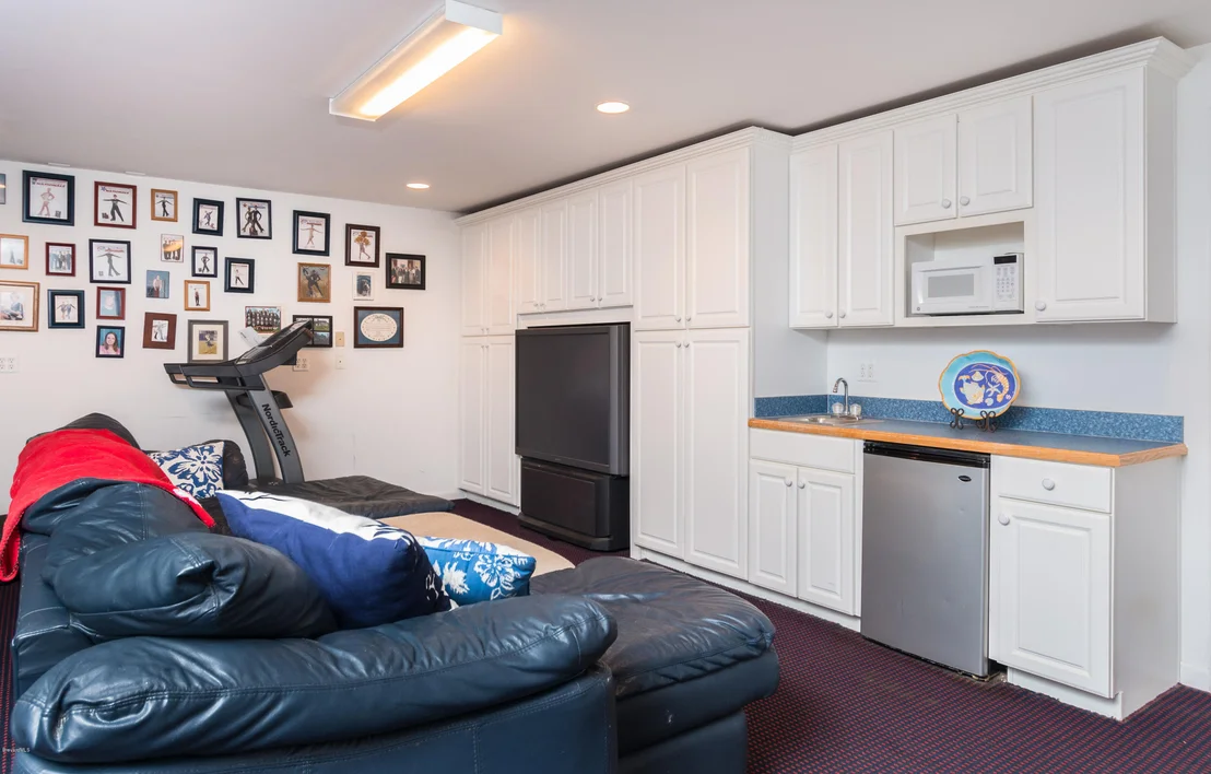 Photo of 2019 Rockledge Drive