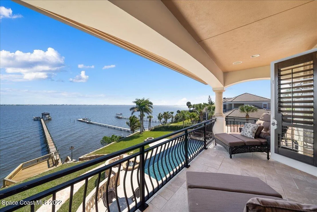 Photo of 671 Indian River Drive