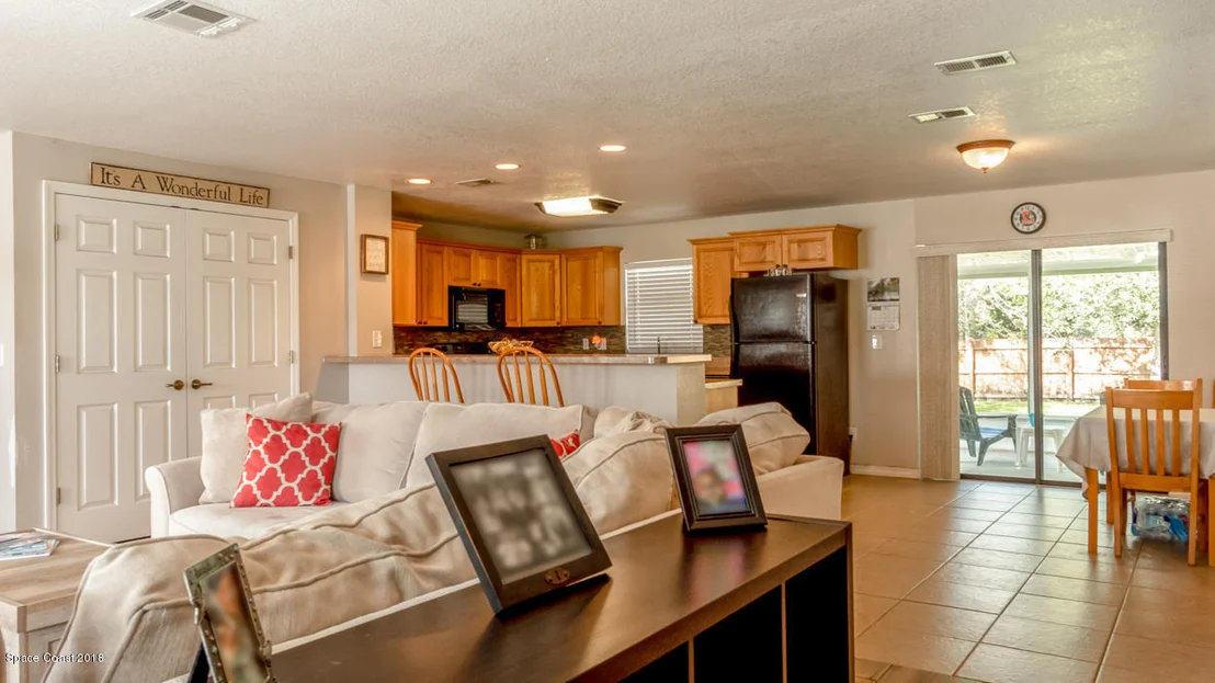 Photo of 6470 Bamboo Avenue