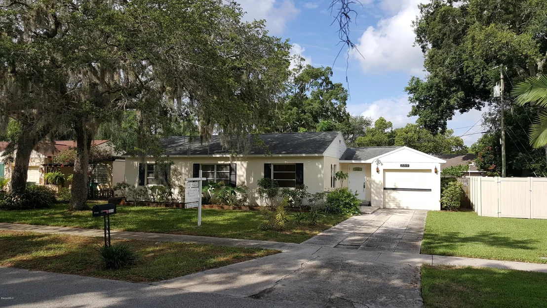 Photo of 2215 Clairemont Drive