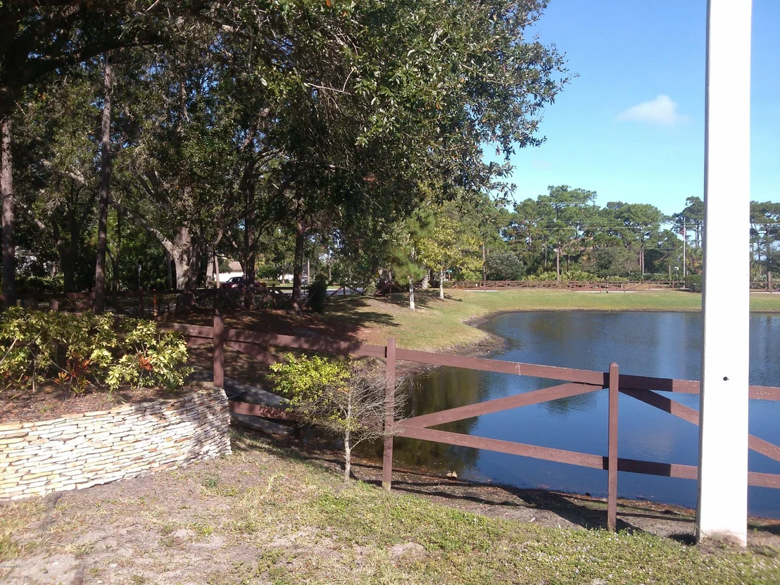 Photo of 4474 Long Lake Road