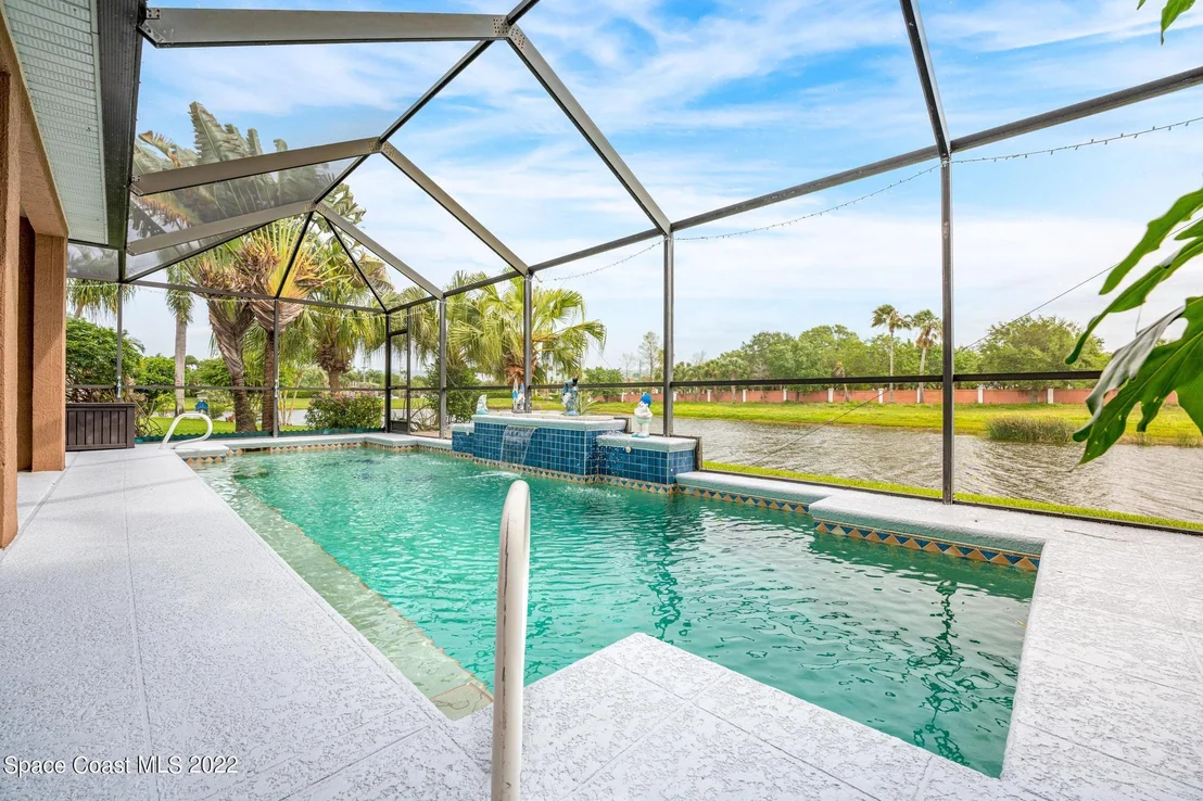 Photo of 380 Wickham Lakes Drive