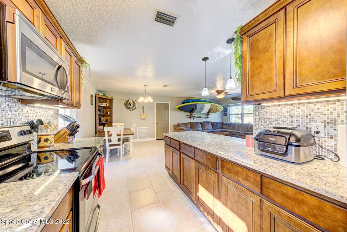 Photo of 4185 Milwaukee Avenue