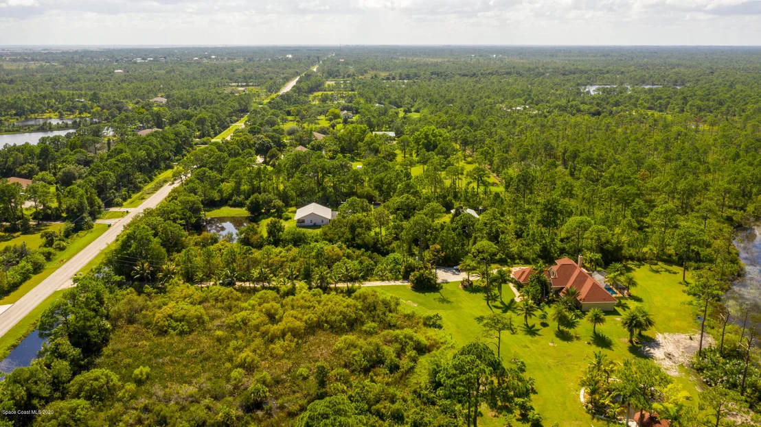 Photo of 1460 Grant Road