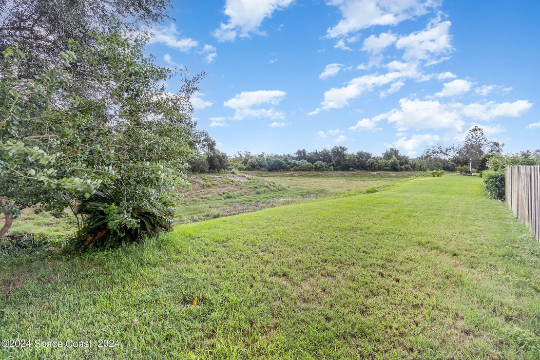 Photo of 2327 Hidden Pine Lane NE