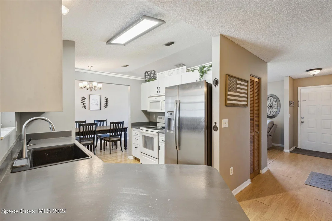 Photo of 6175 Wilderness Avenue