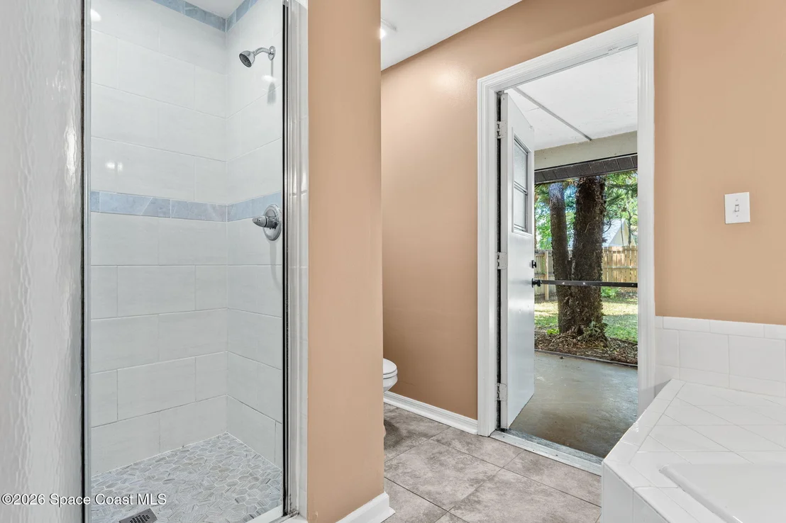 Photo of 950 Whisperpine Drive