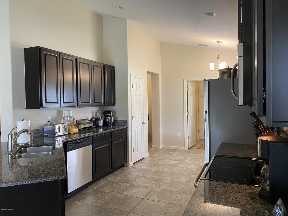 Photo of 2485 Falcon Lane