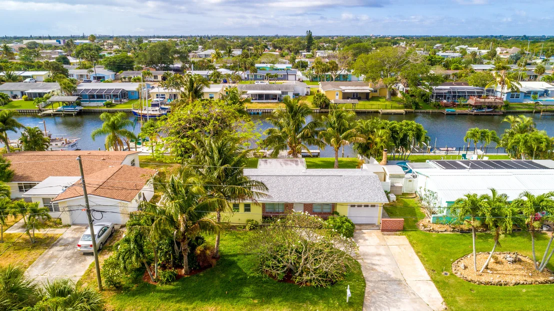 Photo of 426 Atlantis Drive