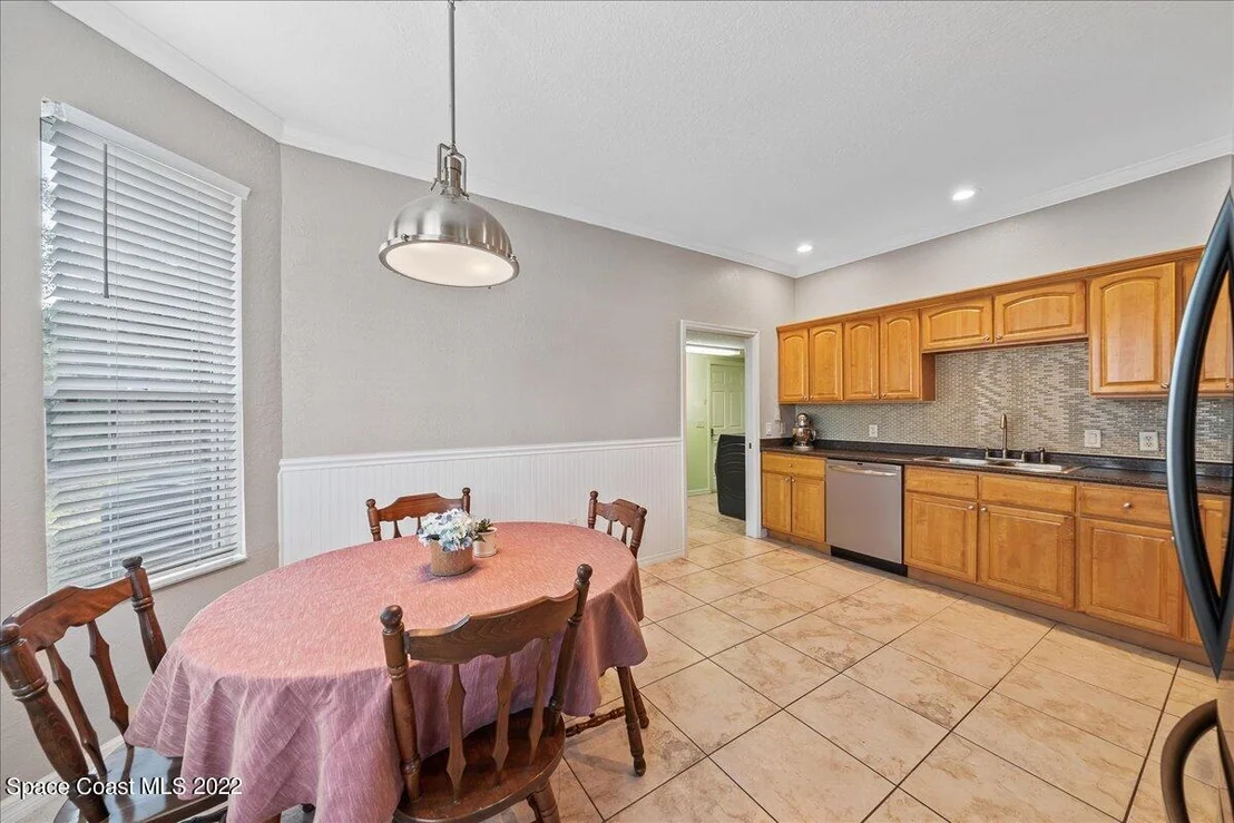 Photo of 2303 Colonial Drive