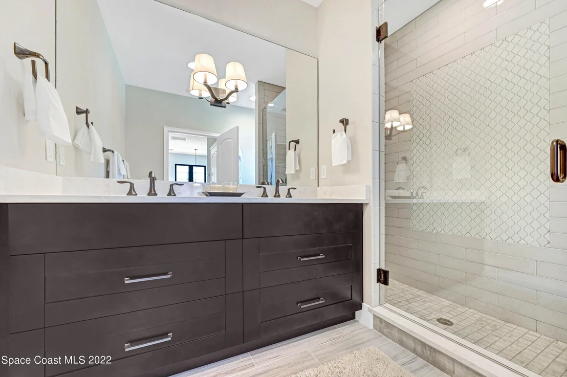 Photo of 180 Whaler Drive