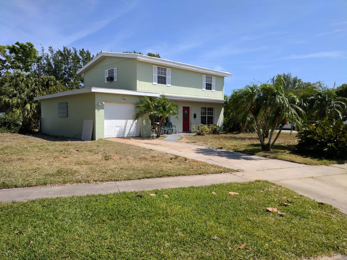 Photo of 1078 Daytona Drive NE