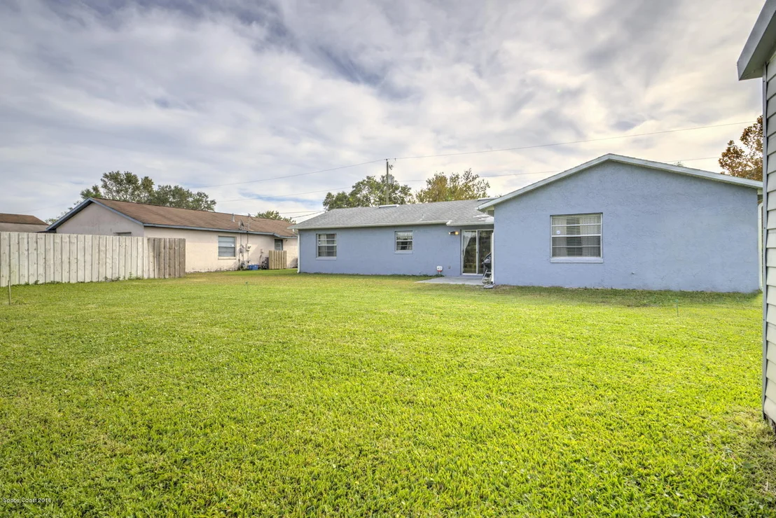 Photo of 1008 Sycamore Drive