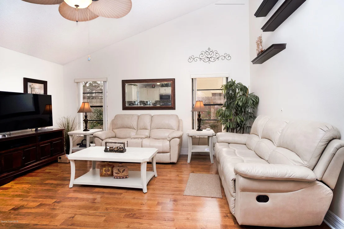 Photo of 902 Jamestown Drive