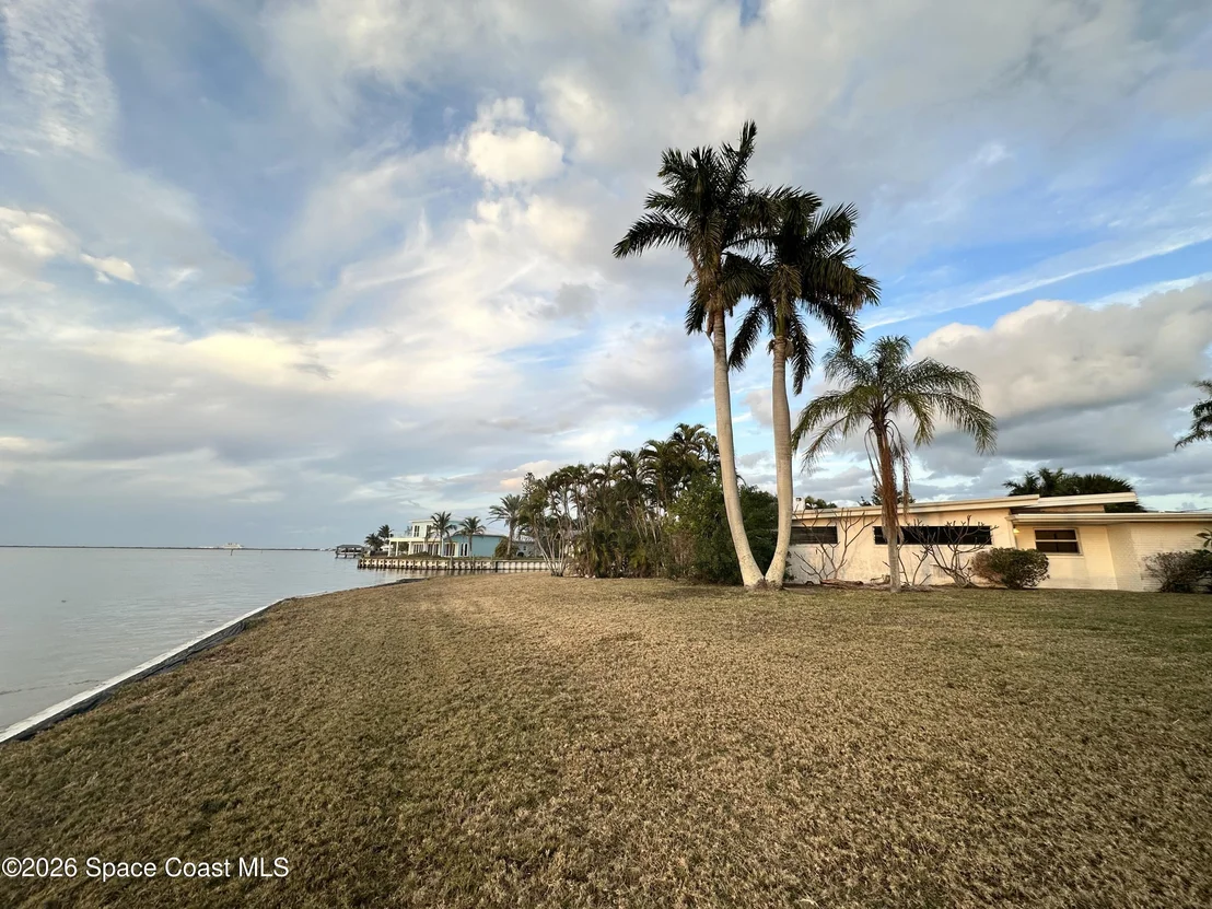 Photo of 464 Angelo Lane