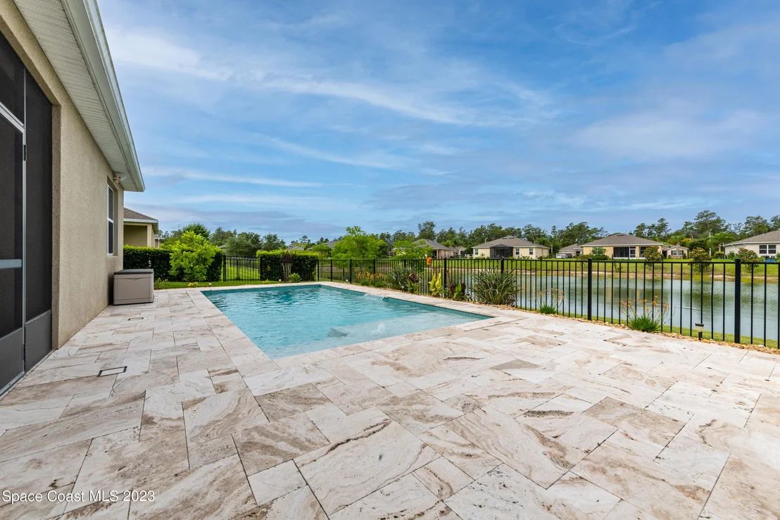 Photo of 450 River Square Lane