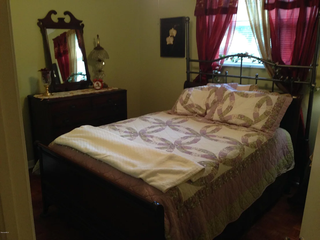 Photo of 1278 Troon Way