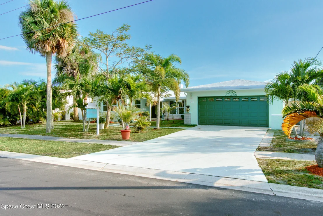 Photo of 418 Sandpiper Drive
