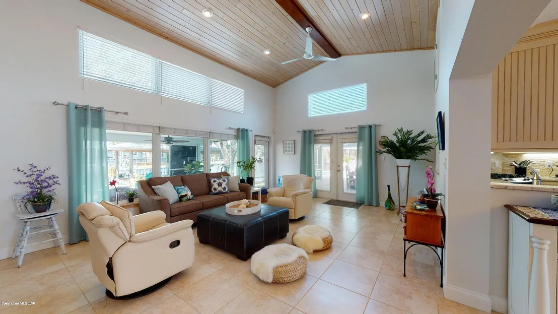 Photo of 448 Sparrow Drive