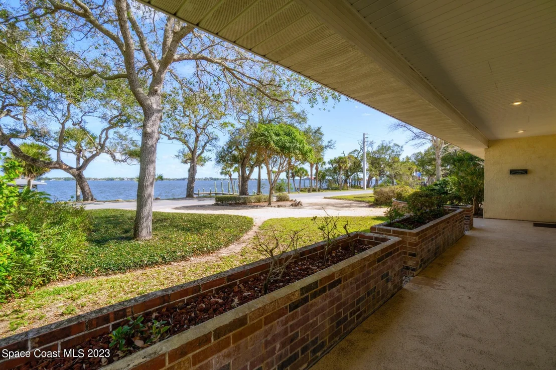 Photo of 535 Rockledge Drive