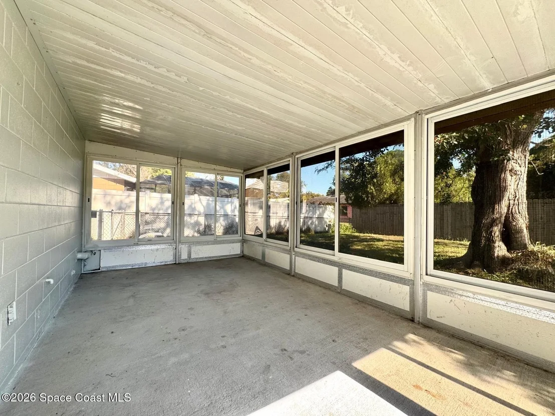 Photo of 518 Sylvia Road