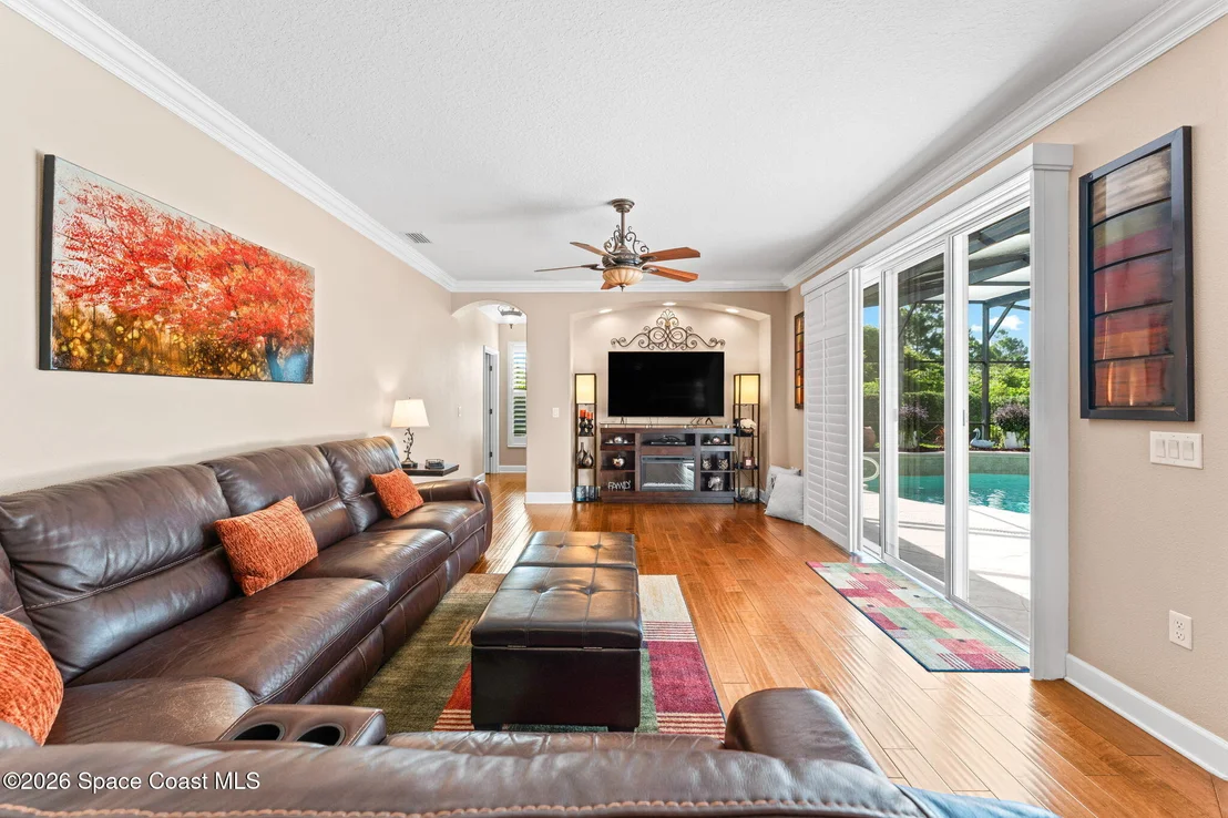Photo of 1747 Croghan Drive