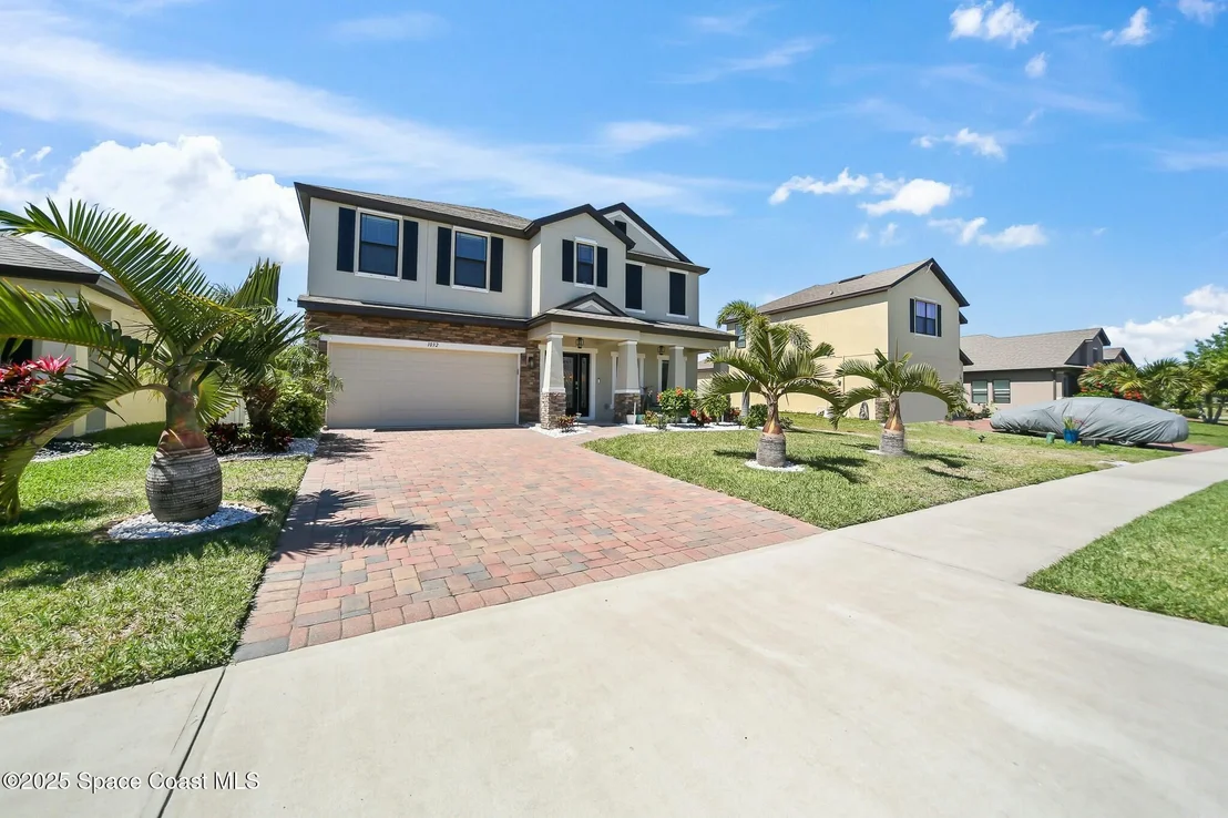 Photo of 1032 Peta Way