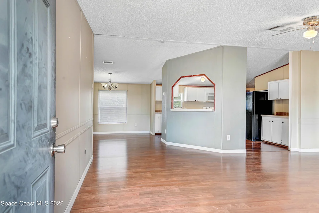 Photo of 560 Camp Road