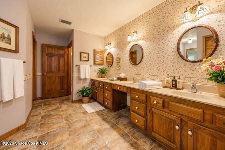 Photo of 3880 Ponderosa Road