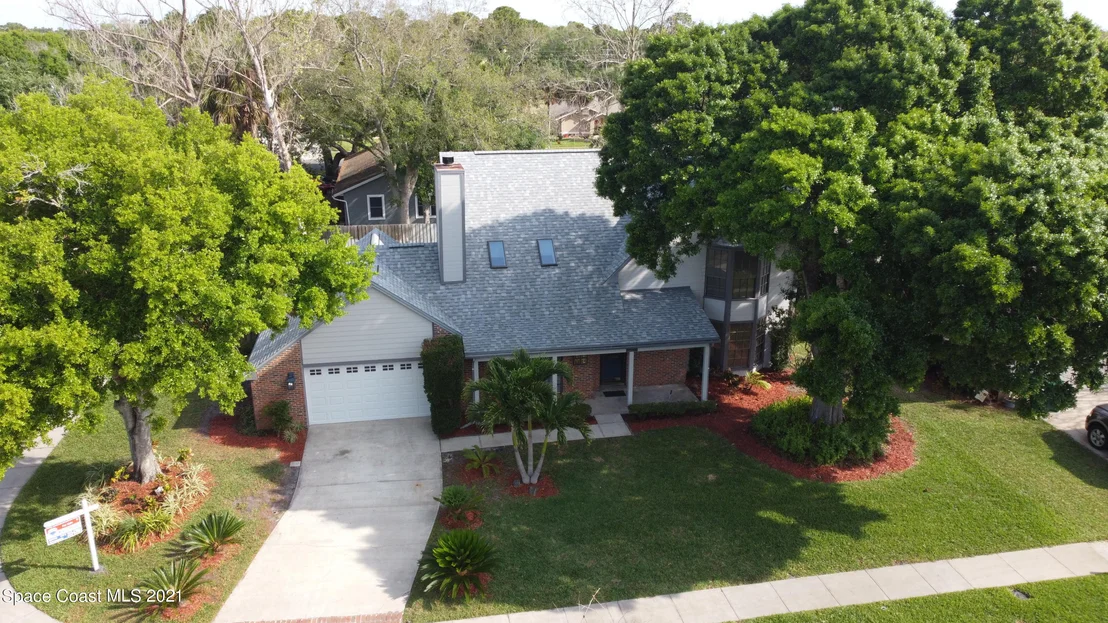 Photo of 986 Whisperpine Drive