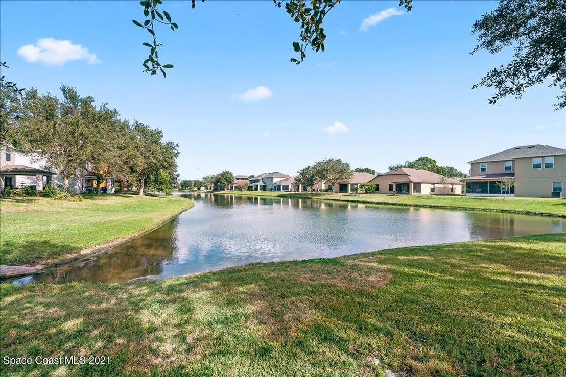 Photo of 325 Dryden Circle