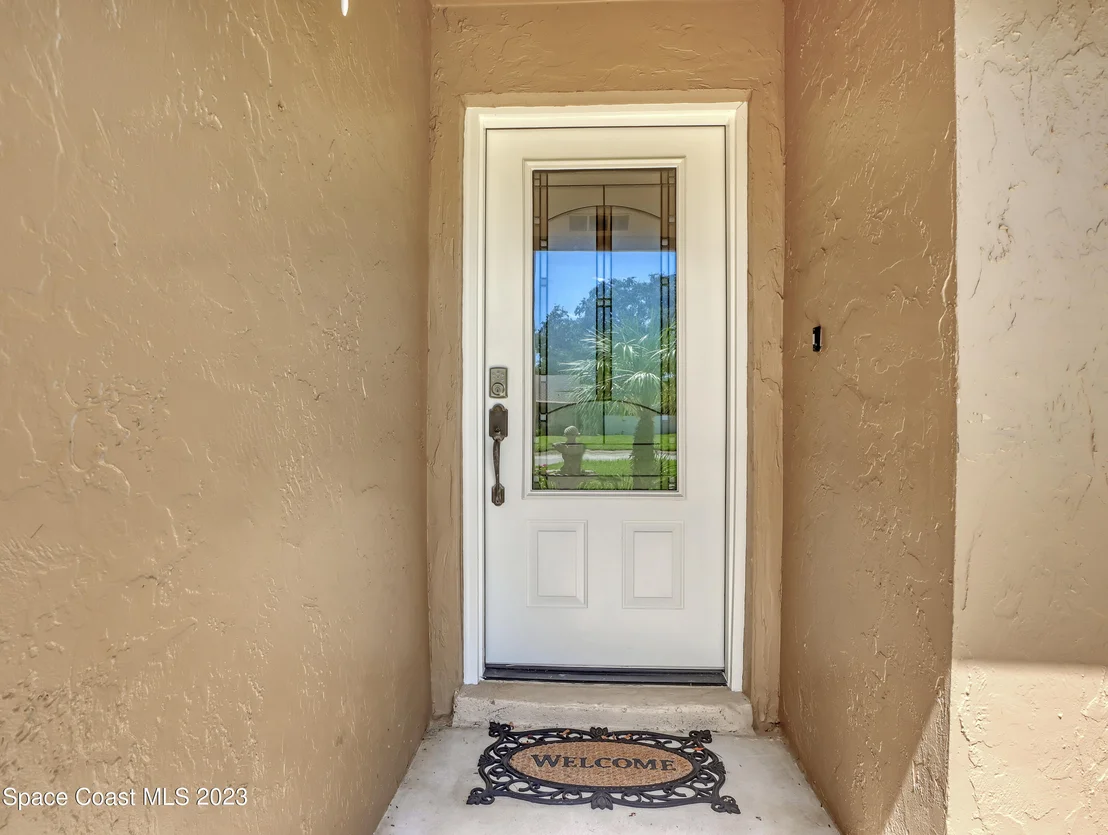 Photo of 220 Applewood Circle