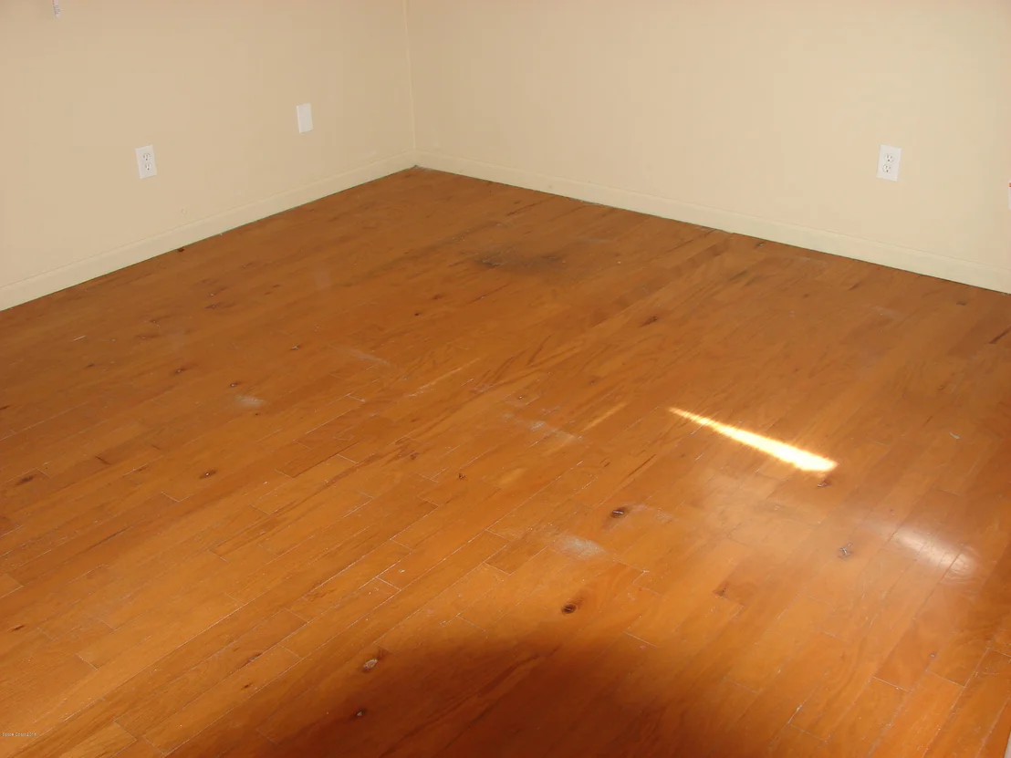 Photo of 1077 Jersey Lane NE