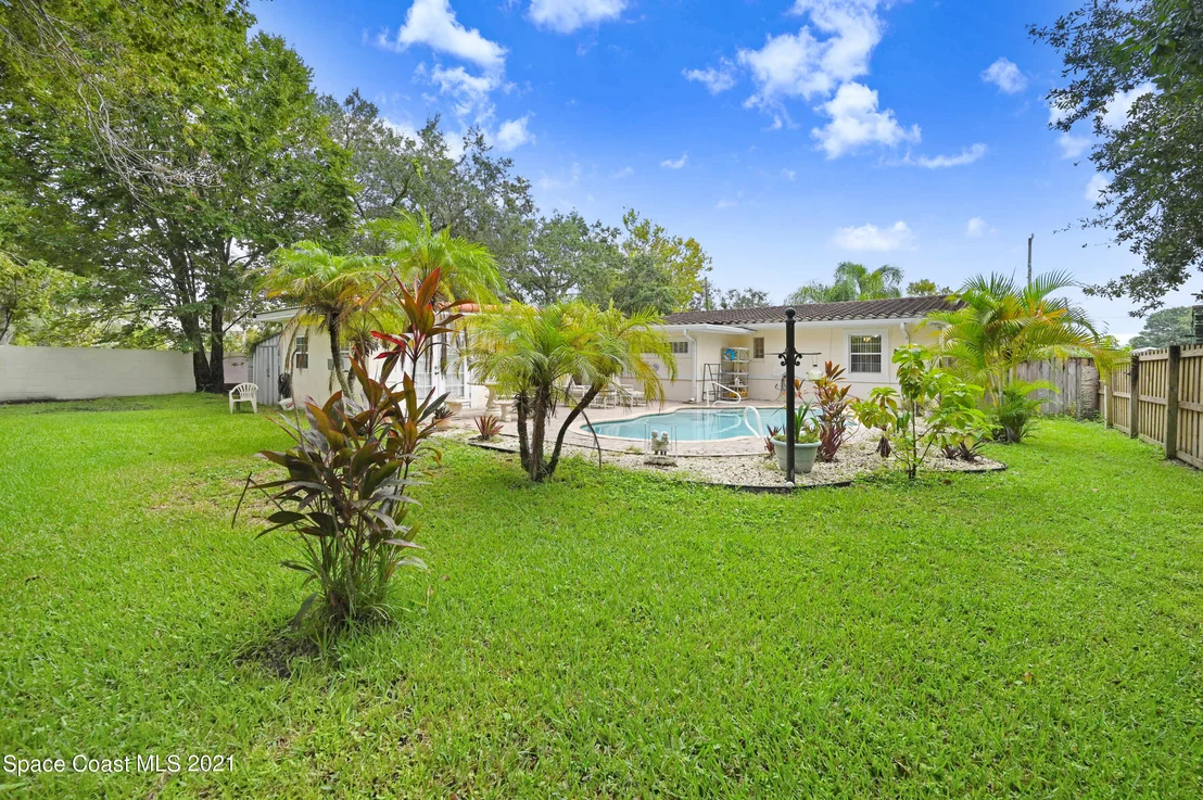 Photo of 75 Bossieux Boulevard