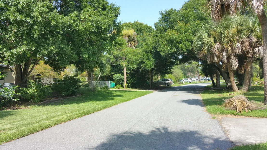 Photo of 451 Crescent Drive