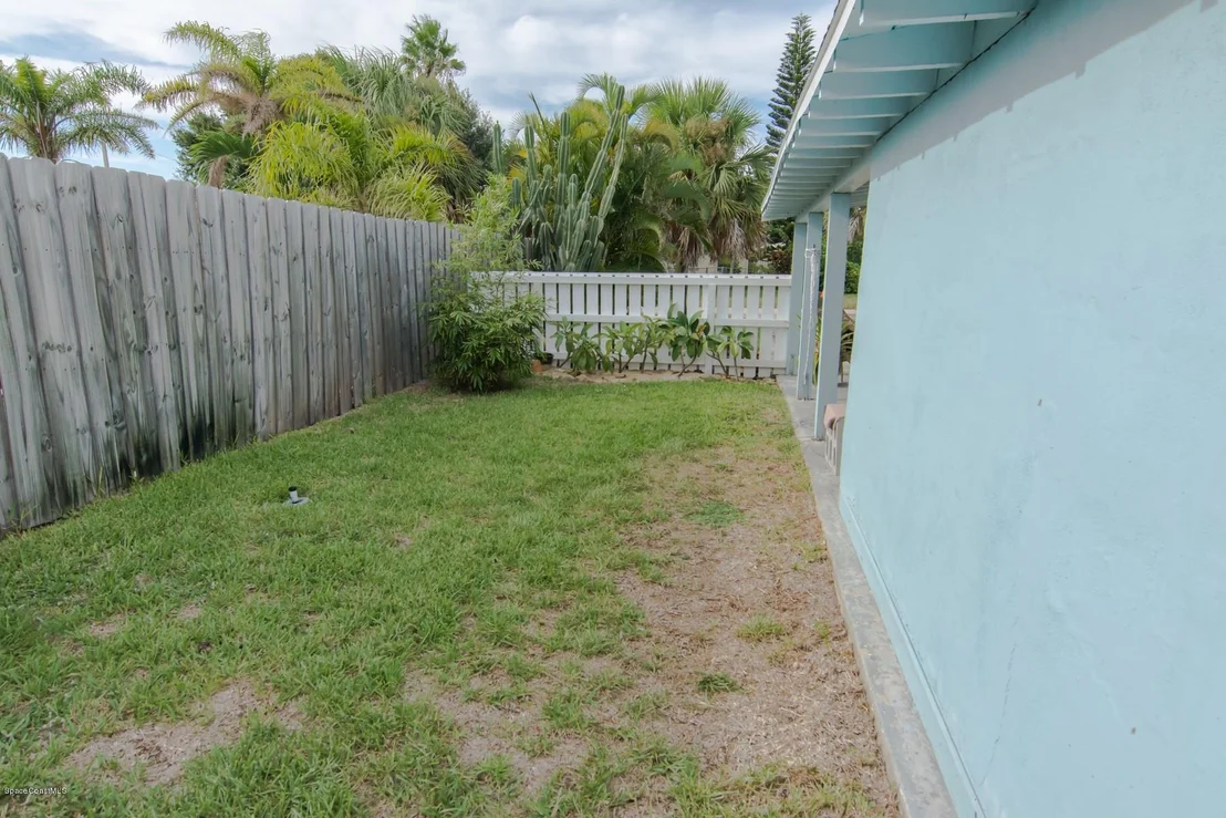 Photo of 251 Avenida Central