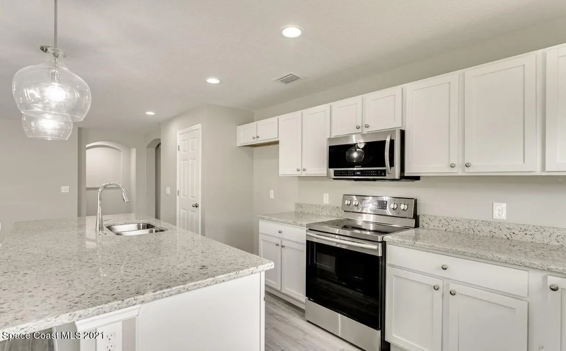 Photo of 1738 Hydrangea Road